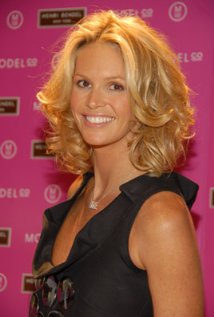 elle_macpherson